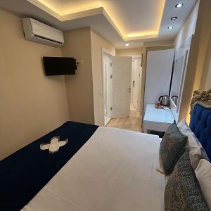Budget Kamer met een King Size Bed